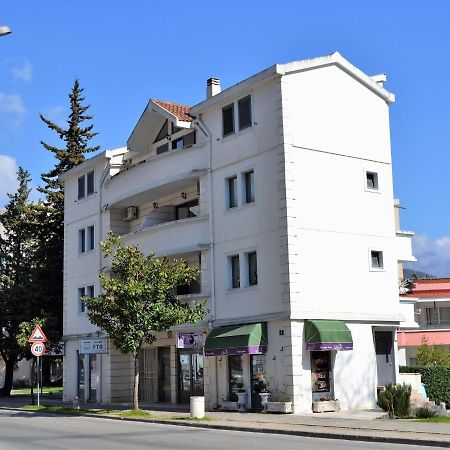 Yeshill Apart & Studio Budva Buitenkant foto