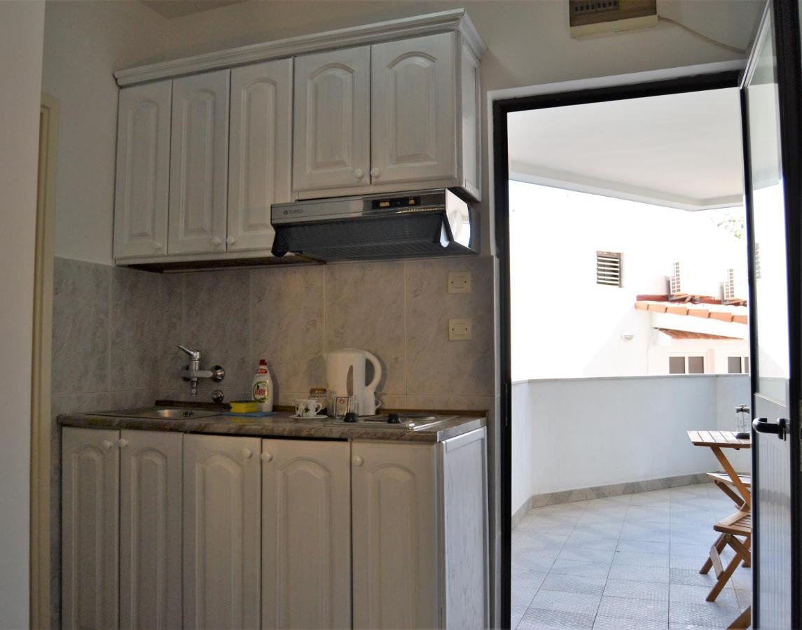 Yeshill Apart & Studio Budva Buitenkant foto