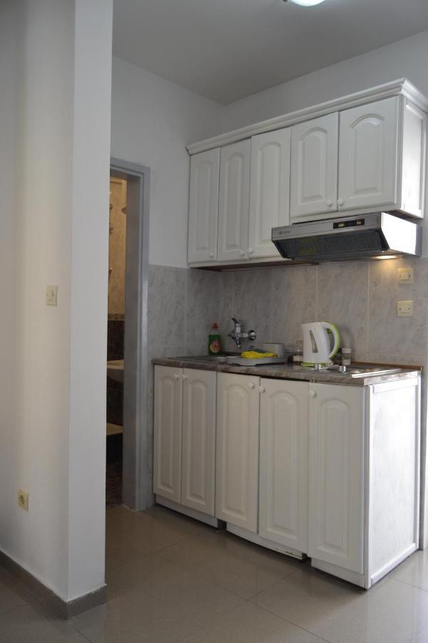 Yeshill Apart & Studio Budva Buitenkant foto